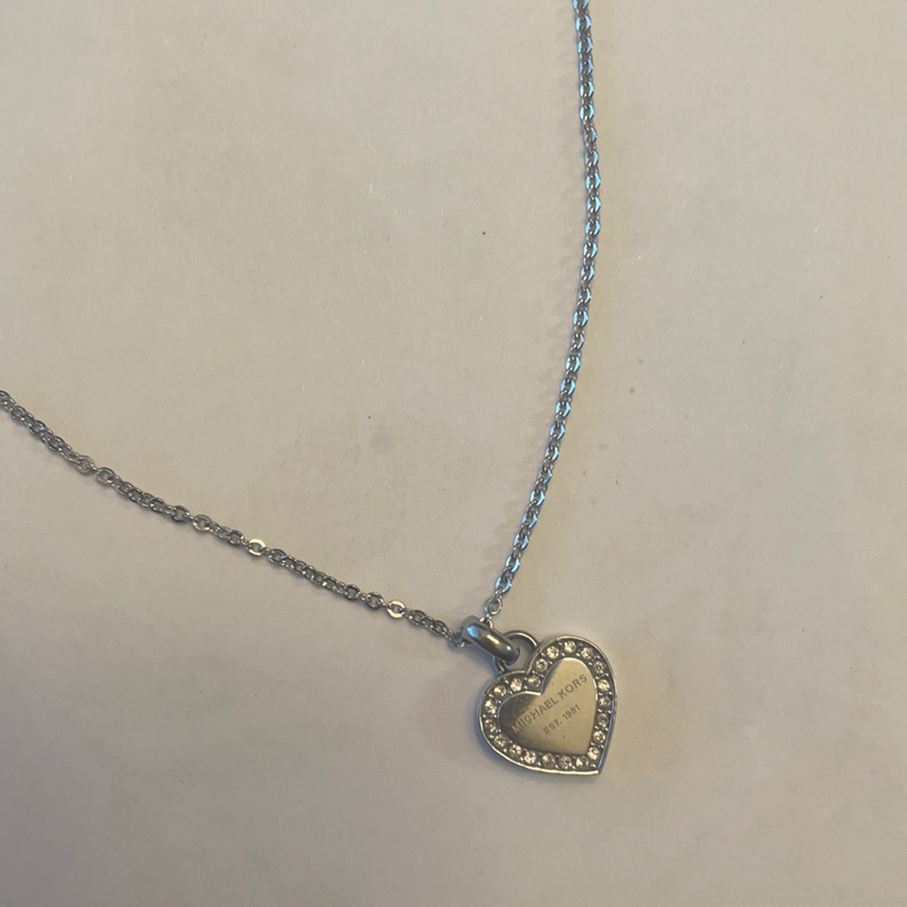 MICHAEL KORS NECKLACE